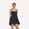 Abito babydoll con spalline da donna in nero Abito babydoll con spalline da donna in nero
