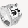 Anello con sigillo Melrose in argento anticato