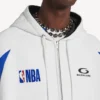 Balenciaga da uomo | Felpa con cappuccio oversize con zip, collaborazione con la NBA, in bianco/multicolore