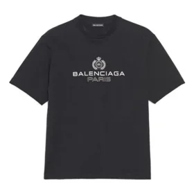 Balenciaga da uomo, maglietta a maniche corte in maglia retrò con stampa “BB Paris”, versione nera 594579TGV601000 Balenciaga da uomo, maglietta a maniche corte in maglia retrò con stampa “BB Paris”, versione nera 594579TGV601000