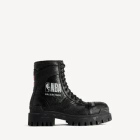 Balenciaga da uomo | Stivali Combat Strike in collaborazione con la NBA, colore nero