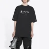 Balenciaga x PlayStation: maglietta unisex a maniche corte con stampa geometrica alfabetica per PS5, nera 651795TKVF31070