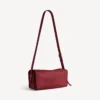 Borsa a tracolla da donna Le 7, modello medio, nei colori rubino/moka