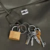 Borsa da Rodeo da donna grande con ciondoli, colore kaki