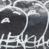 Borsetta Le Cagole con catena e graffiti “Black” 695814210G61090