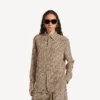 Camicia da donna con monogramma in beige/nero Camicia da donna con monogramma in beige/nero