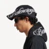 Cappellino da uomo con scritta in corsivo, nero slavato Cappellino da uomo con scritta in corsivo, nero slavato