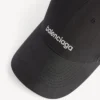 Cappellino techwear da uomo in nero Cappellino techwear da uomo in nero