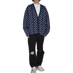 Cardigan in maglia con logo su tutta la superficie “Blue White” 736248T32338502 Cardigan in maglia con logo su tutta la superficie “Blue White” 736248T32338502