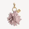 Ciondolo/portachiavi da donna a forma di fiore in quarzo rosa Ciondolo/portachiavi da donna a forma di fiore in quarzo rosa