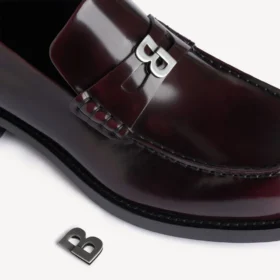 Comodo mocassino da uomo in bordeaux scuro
