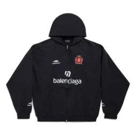 Felpa con cappuccio e zip Paris Soccer, vestibilità media “Black White” 744457TPVS61070 Felpa con cappuccio e zip Paris Soccer, vestibilità media “Black White” 744457TPVS61070
