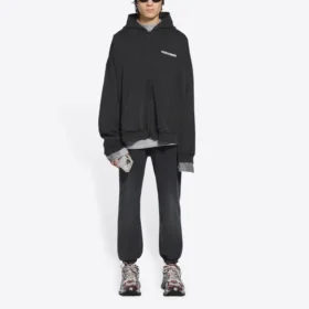 Felpa con cappuccio e zip, vestibilità ampia “Black” 674719TLVB49034 Felpa con cappuccio e zip, vestibilità ampia “Black” 674719TLVB49034