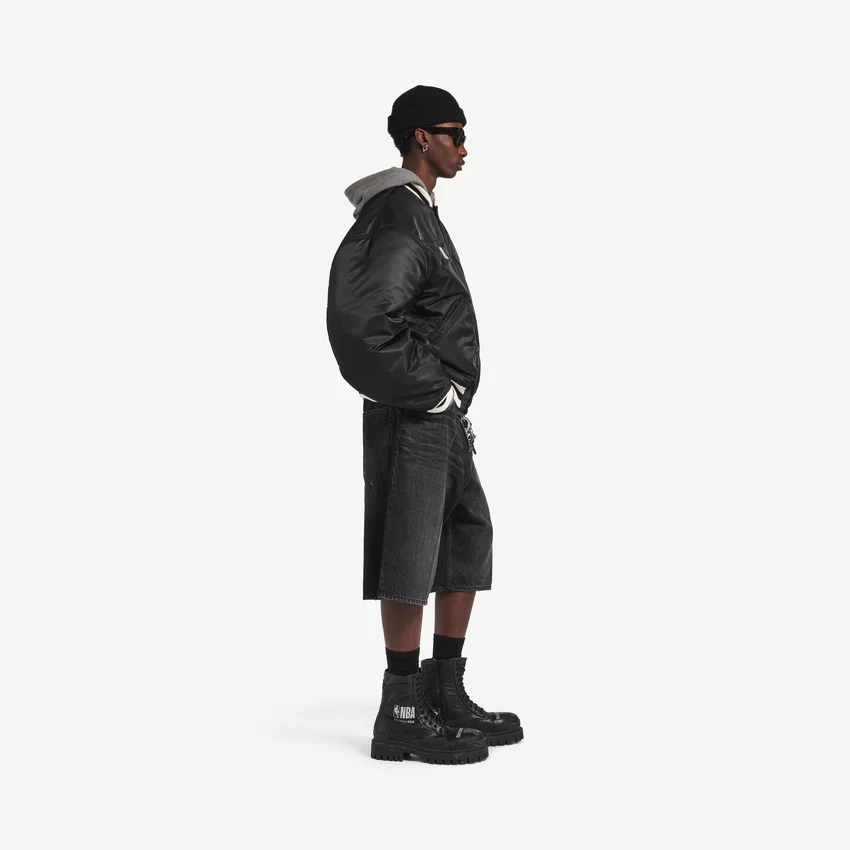 Giacca da allenatore da uomo Balenciaga | Collaborazione con la NBA, colore nero Giacca da allenatore da uomo Balenciaga | Collaborazione con la NBA, colore nero