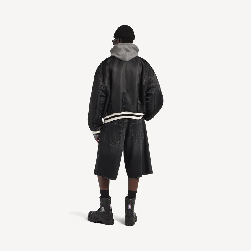 Giacca da allenatore da uomo Balenciaga | Collaborazione con la NBA, colore nero Giacca da allenatore da uomo Balenciaga | Collaborazione con la NBA, colore nero