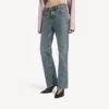 Jeans da donna dalla vestibilità regolare in blu vintage sporco