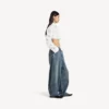 Jeans da donna larghi a cavallo basso in blu vintage sporco
