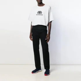 Maglietta da uomo Balenciaga con logo stampato, collo rotondo e maniche corte, bianca 583214TFV652569 Maglietta da uomo Balenciaga con logo stampato, collo rotondo e maniche corte, bianca 583214TFV652569
