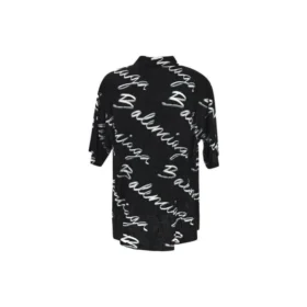 Maglietta minimal a maniche corte con logo scarabocchiato “Black White” 681813TML131070 Maglietta minimal a maniche corte con logo scarabocchiato “Black White” 681813TML131070