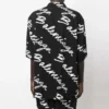 Maglietta minimal a maniche corte con logo scarabocchiato “Black White” 681813TML131070