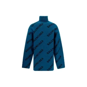 Maglione a collo alto con logo su tutta la superficie “Petrol Blue” 657402T15672470