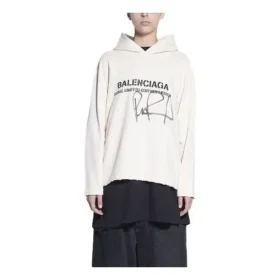 Maglione da uomo Balenciaga x RuPaul Crossover FW21 con stampa alfabetica, bianco crema 670946TLV569057