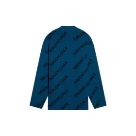 Maglione in maglia di lana con collo rotondo e logo su tutta la superficie “Petrol Blue” 657400T15672470 Maglione in maglia di lana con collo rotondo e logo su tutta la superficie “Petrol Blue” 657400T15672470