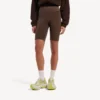 Pantaloncini da ciclismo da donna senza cuciture in stile techwear, colore moka