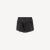 Pantaloncini da tuta techwear da donna in nero Pantaloncini da tuta techwear da donna in nero