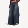 Pantaloni da donna modello Tulipe in blu oceano scuro Pantaloni da donna modello Tulipe in blu oceano scuro