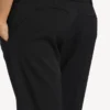 Pantaloni slim da donna in nero Pantaloni slim da donna in nero