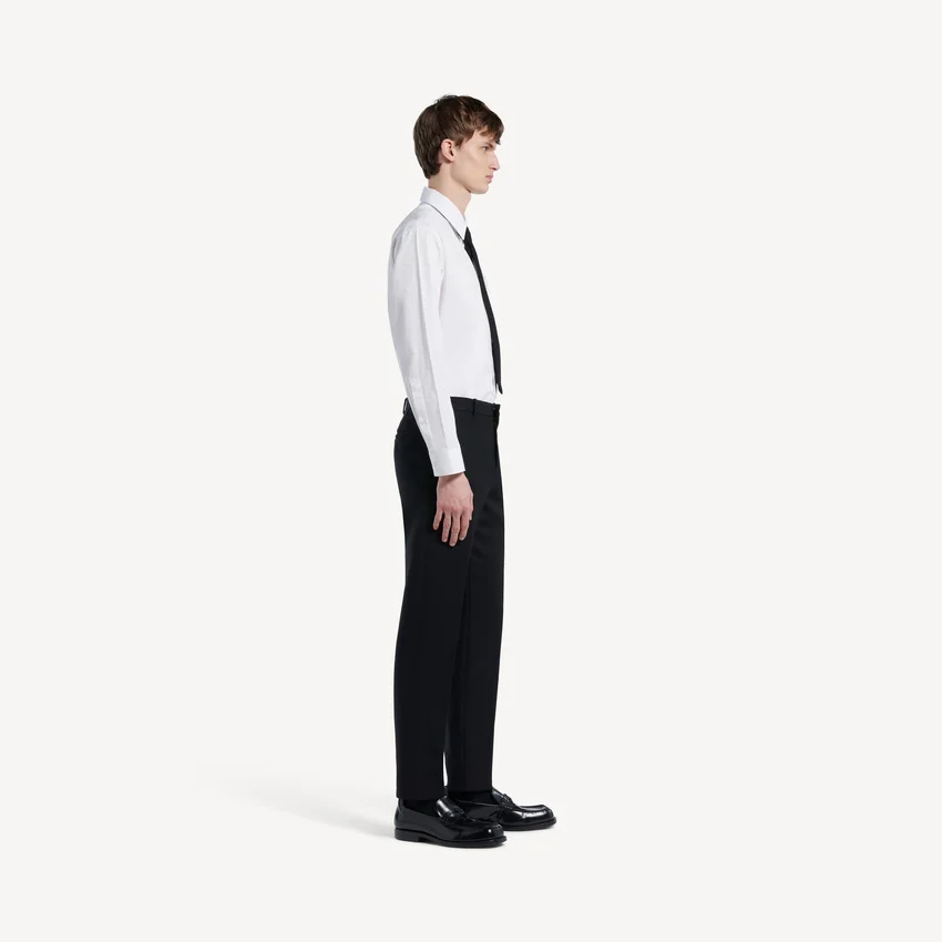 Pantaloni slim da uomo su misura in nero Pantaloni slim da uomo su misura in nero