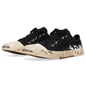 Paris Sneaker bassa con graffiti “Cotone strappato bianco e nero” 688757W3RR51099