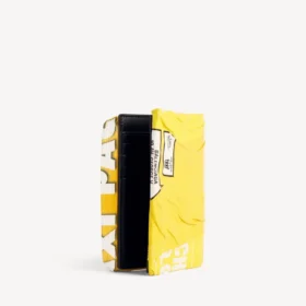 Portapassaporto da uomo “Chips” in giallo