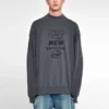 Questo non è il nuovo maglione con logo Balenciaga “Dark Grey” 652981TKVE41069