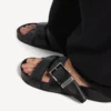 Sabot da uomo con cintura, colore nero