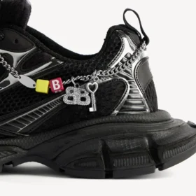 Sneaker da donna 3XL con ciondoli in nero/argento