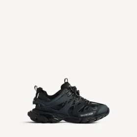 Sneaker da pista da donna in nero