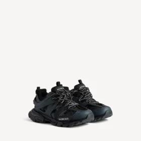 Sneaker da pista da donna in nero