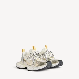 Sneaker da uomo 3XL con ciondoli nei colori bianco/giallo/argento/nero