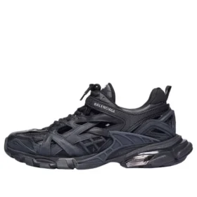 Sneaker Track.2 “Black” 668823W3CT11000