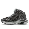 Sneakers da corsa alte “Tessuto in nylon grigio effetto pelle scamosciata” 695764W3RH31891