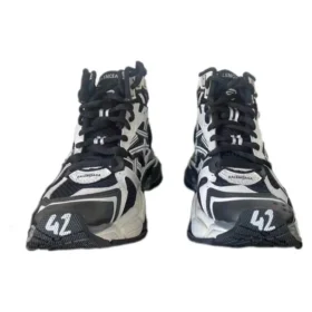Sneakers Runner High Top “Bicolore Nero e Bianco” 695764W3RH29010