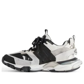Sneakers Track 1.0 “Grigio, nero e bianco, in tessuto simile a mesh e pelle scamosciata” 542023W3SU59791