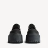 Stringate da donna con plateau Strike in nero Stringate da donna con plateau Strike in nero