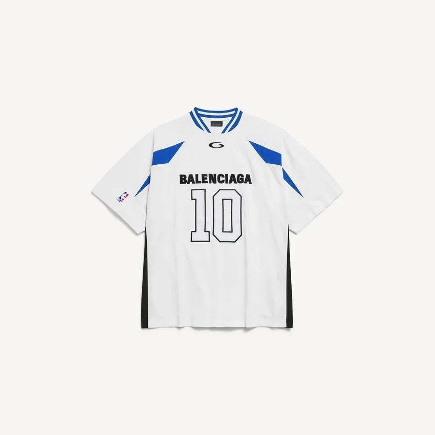 T-shirt da uomo oversize Balenciaga | Collaborazione NBA in bianco/multicolore T-shirt da uomo oversize Balenciaga | Collaborazione NBA in bianco/multicolore