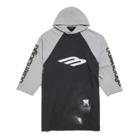 T-shirt raglan con cappuccio e stampa stencil 3B Oversized “Black” 790403TQVT51083