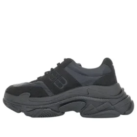 Triple S in nylon “Black” 710157W3CU11000