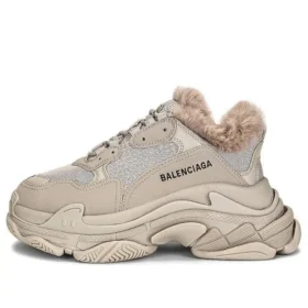 Triple S “Pelliccia sintetica – Beige” 668562W3CQ59710