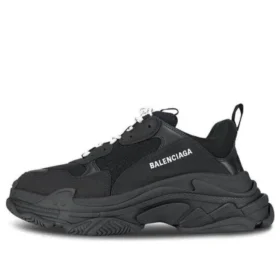 Triple S Sneaker “Nero” 2020 534217W2CA11000